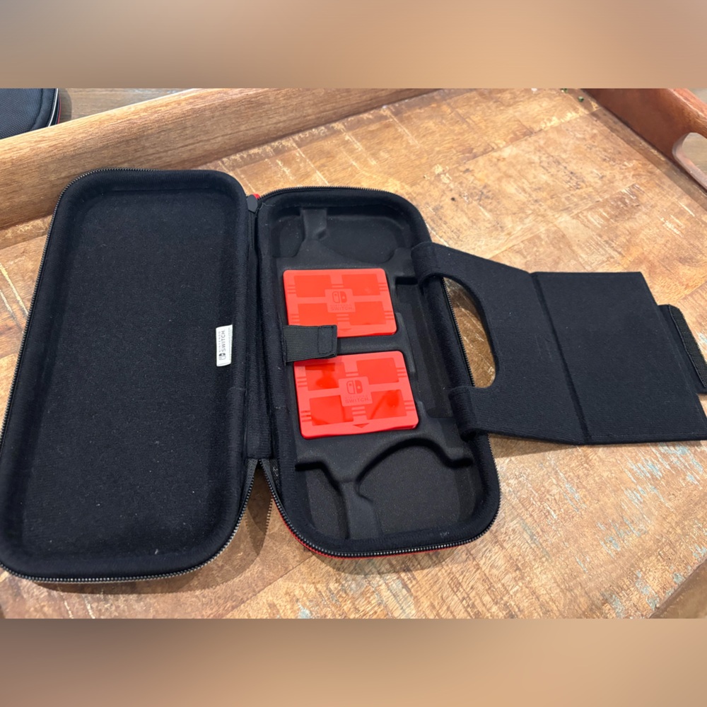 Nintendo Switch Case. - Picture 4 of 4